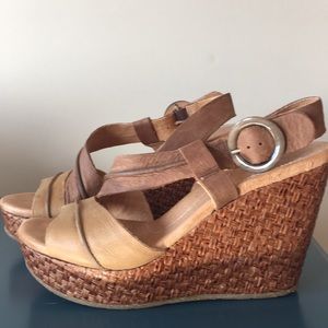 Naya Estra leather wedge high heels sandal